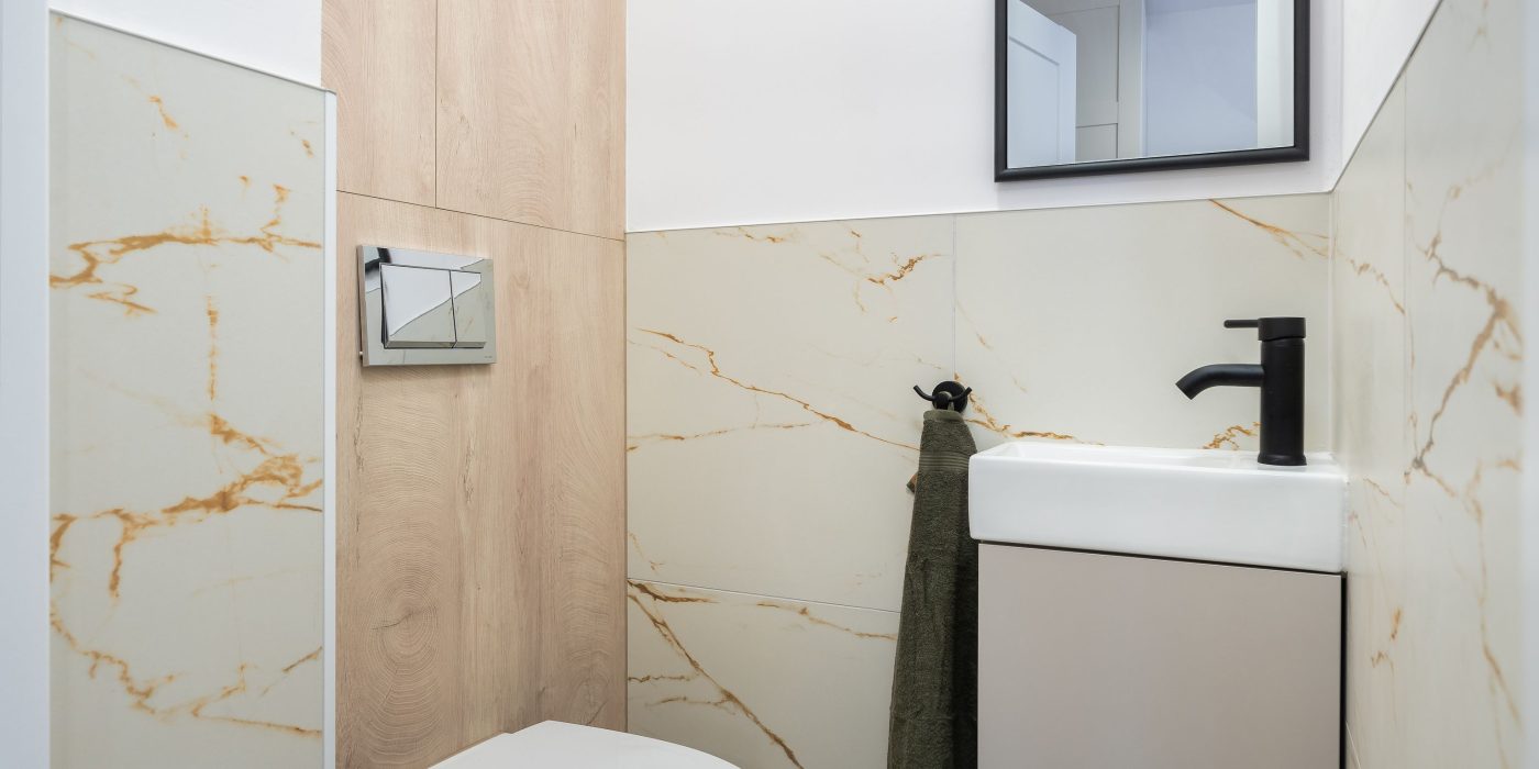WC lave-main : quels avantages et inconvénients réels ?