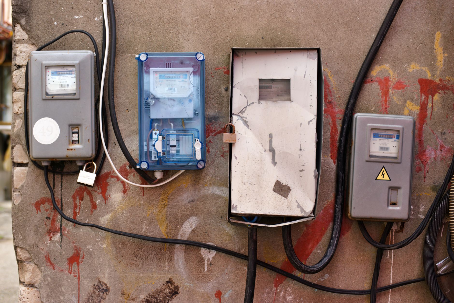 Boîtiers de raccordement électrique ouverts